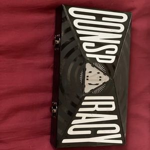 Jeffree Star Conspiracy Palette